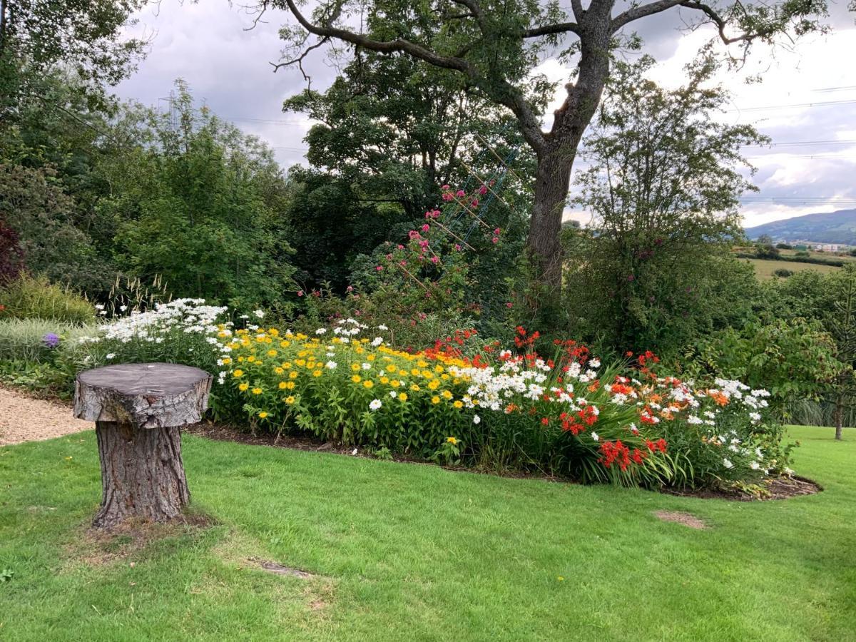 Llanwenarth Cottage A Beautiful Place To Just Be. 애버게이브니 외부 사진